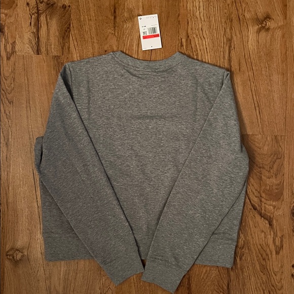 NWT Nike One Dri-FIT Crewneck Sweatshirt - Picture 8 of 9